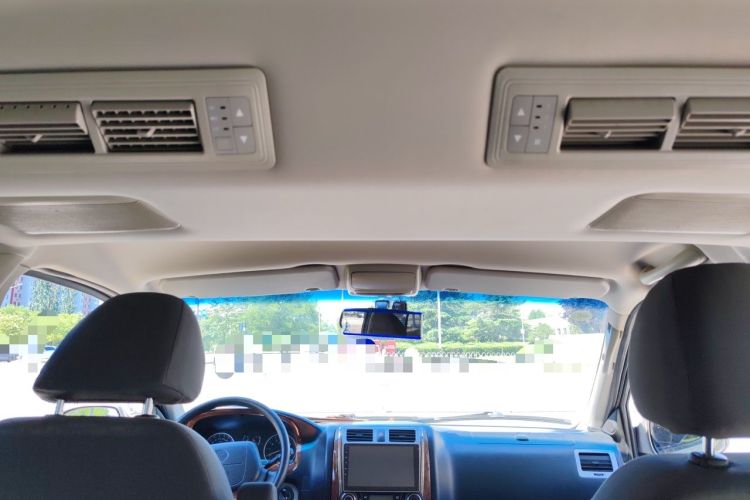Used Jinbei Grace 2018 2.2L Express Comfort 10-Seater V22 Headliner