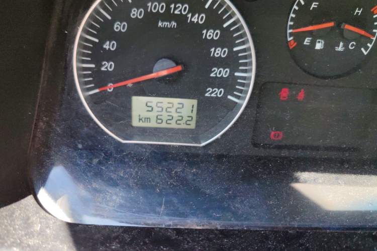 Used Jinbei Grace 2018 2.2L Express Comfort 10-Seater V22 Odometer Close Up