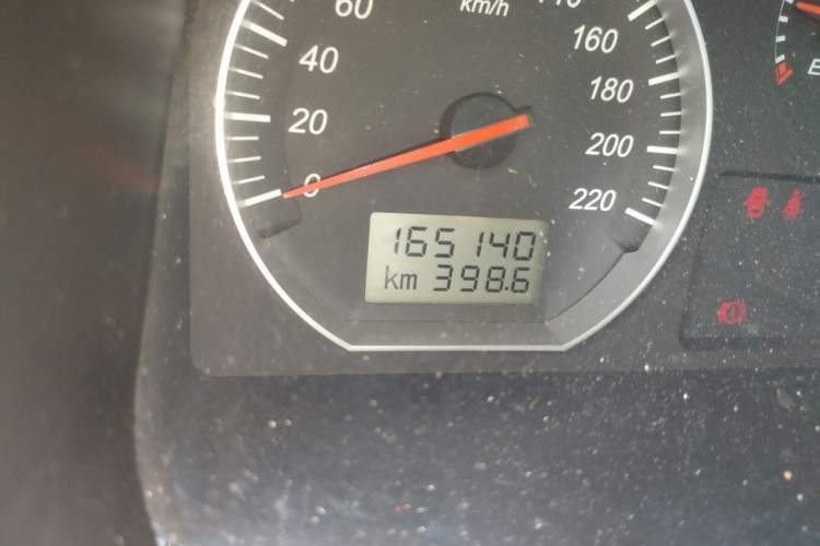 Used Jinbei Grace 2018 2.0L Express Comfort 7-Seater V19 Odometer Close Up