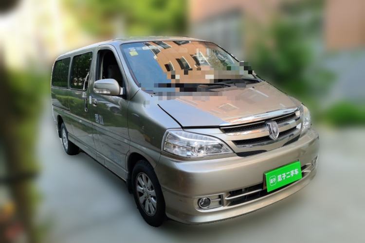 Used Jinbei Grace 2018 2.2L Express Luxury 10-Seater V22 Front Right 45 Deg