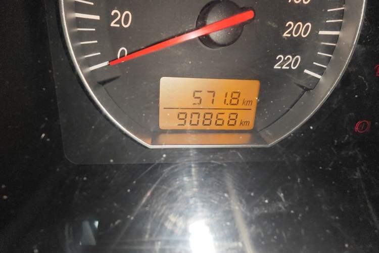 Used Jinbei Grace 2018 2.0L Express Comfort 7-Seater V19 Odometer Close Up