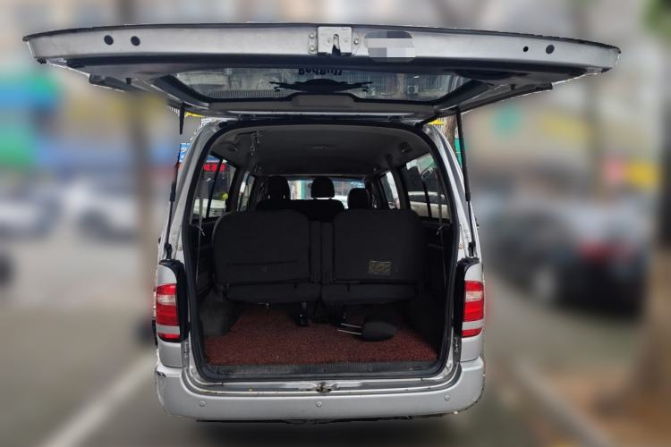 Used Jinbei Grace 2018 2.0L Express Comfort 7-Seater V19 Trunk