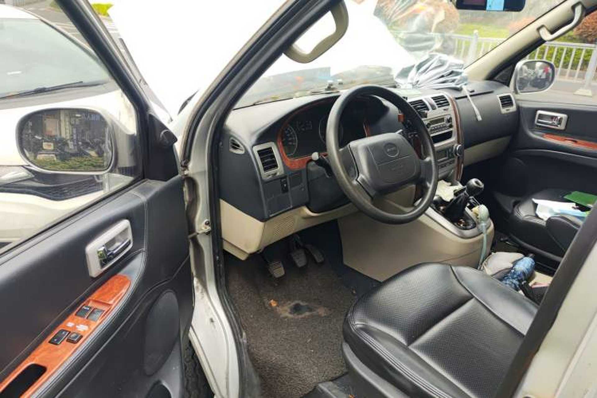Used Jinbei Grace 2018 2.0L Express Comfort 7-Seater V19 Driver Seat