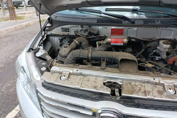 Used Jinbei Grace 2018 2.4L Manual Standard Version Long Wheelbase 10-Seater – 2TZS Engine Bay Right