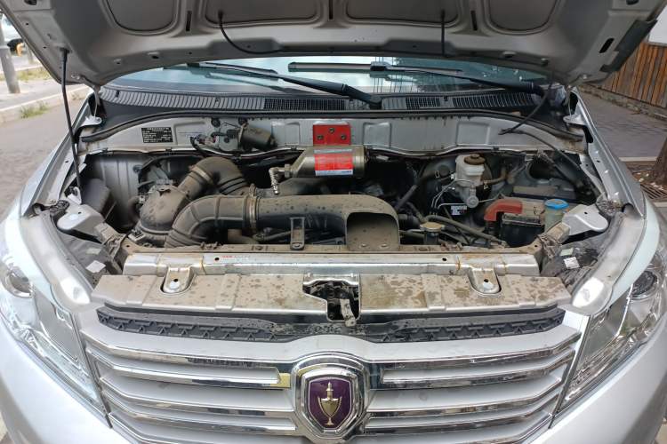 Used Jinbei Grace 2018 2.4L Manual Standard Version Long Wheelbase 10-Seater – 2TZS Engine Bay