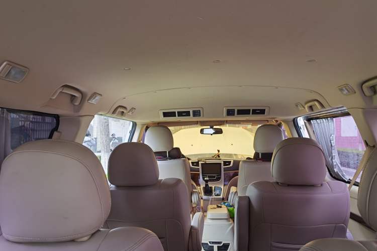 Used Jinbei Grace 2018 2.4L Manual Standard Version Long Wheelbase 9-Seater – 2TZS Headliner