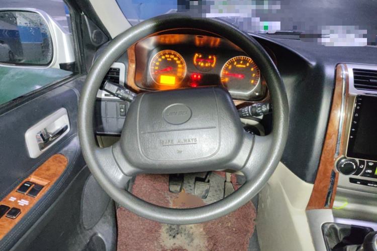 Used Jinbei Grace 2018 2.0L Express Comfort 7-Seater V19 Steering Wheel