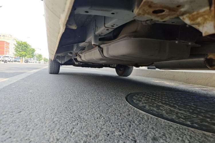 Used Jinbei Grace  Chassis Rear Left