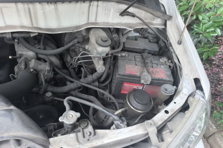 Used Jinbei Grace 2018 2.0L Express Comfort 7-Seater V19 Engine Bay Left