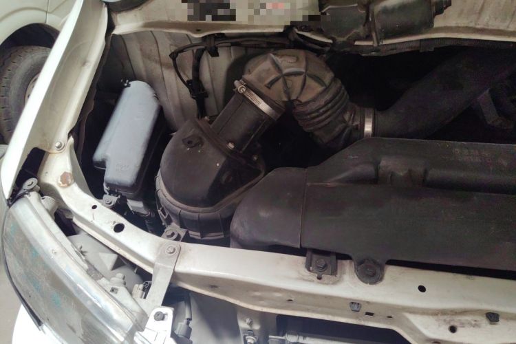 Used Jinbei Grace 2018 2.0L Express Luxury 7-Seater V19 Engine Bay Right