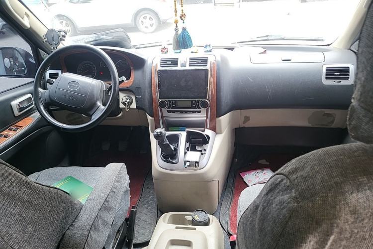 Used Jinbei Grace 2019 2.0L Express Comfort 7-Seater China VI 1TZS Center Console