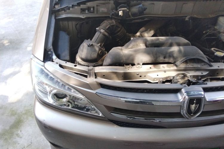 Used Jinbei Grace 2019 2.0L Express Comfort 7-Seater China VI 1TZS Engine Bay Right