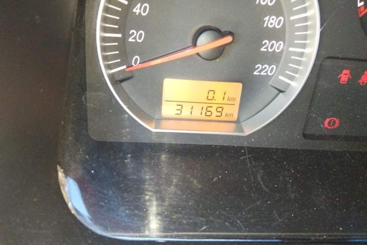 Used Jinbei Grace 2019 2.0L Express Comfort 7-Seater China VI 1TZS Odometer Close Up