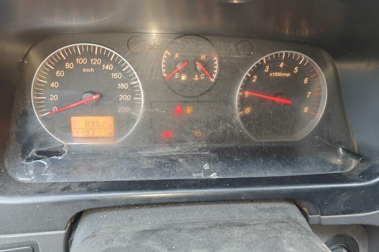 Used Jinbei Grace 2019 2.0L Express Flagship 9-Seater China VI 1TZS Odometer Close Up
