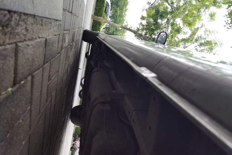 Used Jinbei Grace  Chassis Rear Left