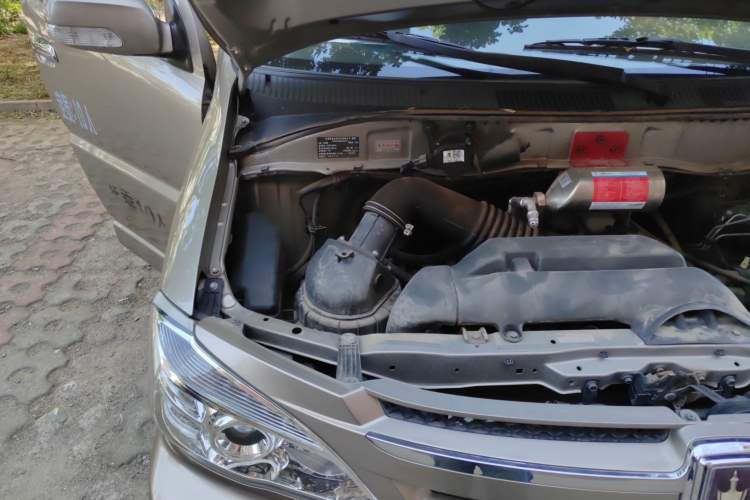 Used Jinbei Grace 2019 2.0L Express Comfort Version 10-Seater China VI Emission Standard 1TZS Engine Bay Right