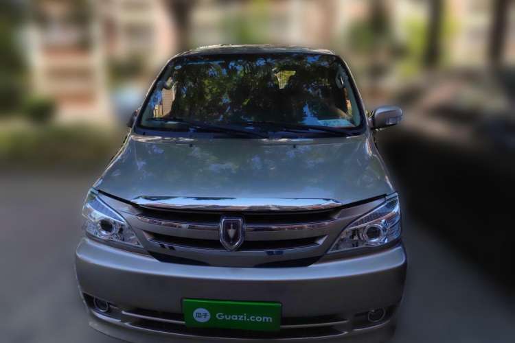 Used Jinbei Grace 2019 2.0L Express Comfort Version 10-Seater China VI Emission Standard 1TZS Front