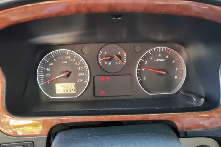 Used Jinbei Grace 2019 2.0L Express Comfort Version 10-Seater China VI Emission Standard 1TZS Instrument Cluster