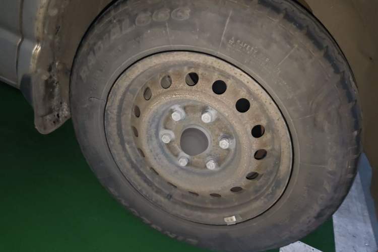 Used Jinbei Grace 2019 2.0L Express Comfort 7-Seater China VI 1TZS Right Front Wheel Hub