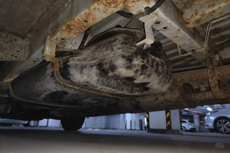 Used Jinbei Grace  Chassis Rear Left