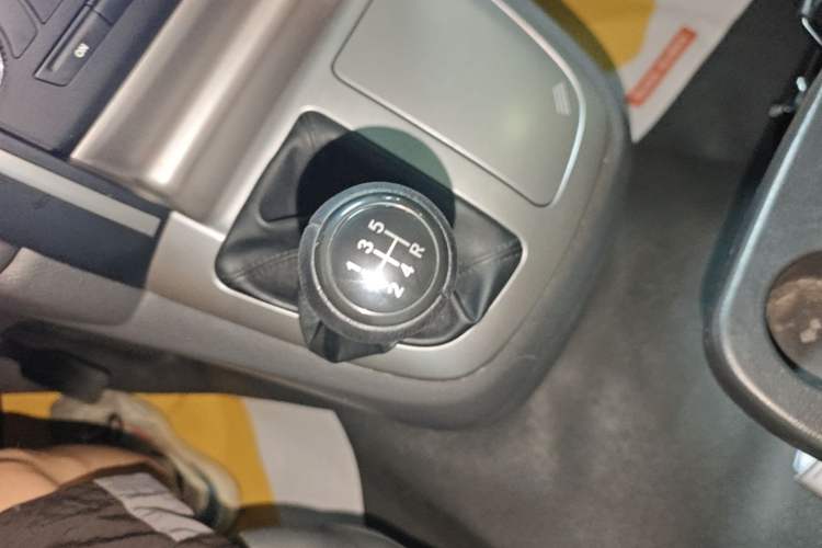 Used Jinbei Grace  Gear Lever