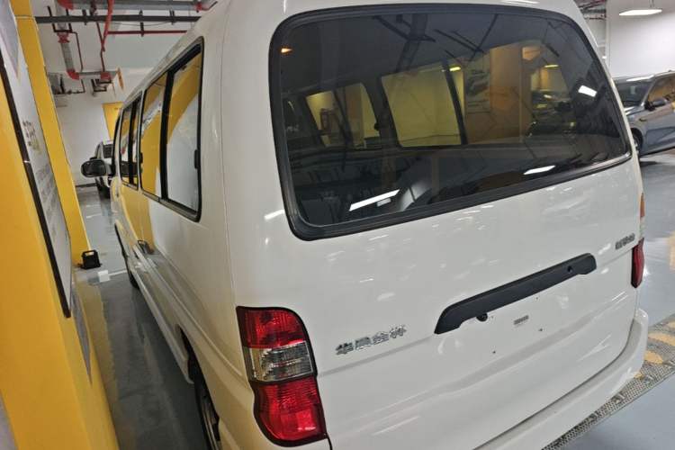 Used Jinbei Grace  Rear Left 45 Deg