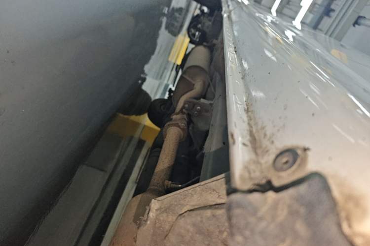 Used Jinbei Grace  Right Side Sill