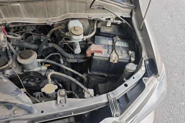 Used Jinbei Grace  Engine Bay Left