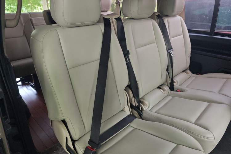Used Jinbei Grace  Left Rear Seat