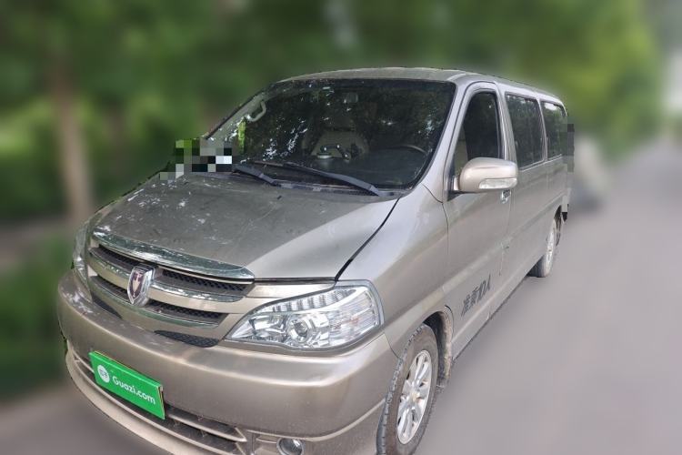 Używany Jinbei Grace 2020 Golden Cup Grace, yellow license plate, 10 seats, manual transmission, 2.0L Guazi used car, China used car export, Used car for sale, Used cars, Cheapest cars for sale