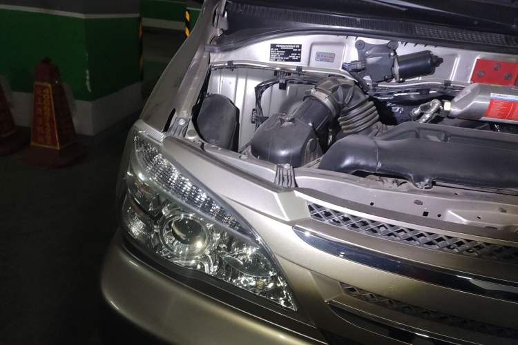 Used Jinbei Grace 2020 2.0L Fast-Track Upgrade China VI Standard Comfortable 10-Seater 1TZS Engine Bay Right