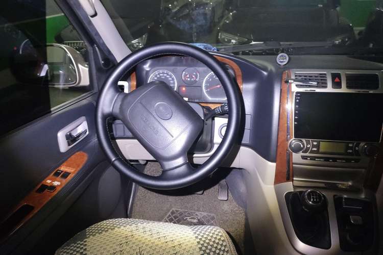Used Jinbei Grace 2020 2.0L Fast-Track Upgrade China VI Standard Comfortable 10-Seater 1TZS Steering Wheel
