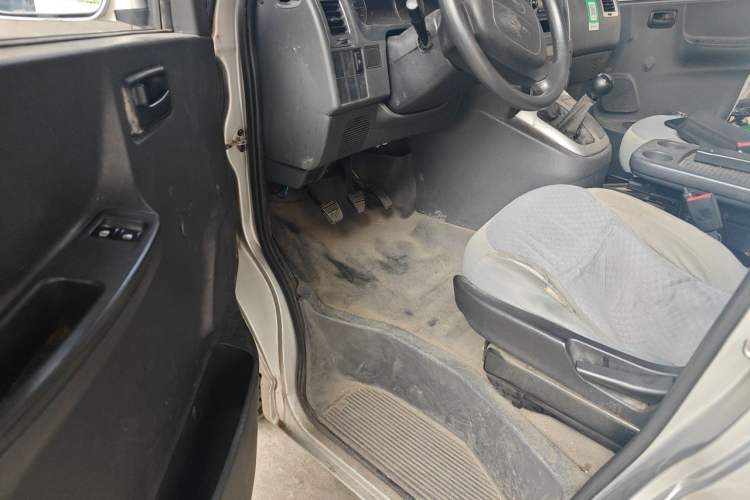 Used Jinbei Grace  Driver Seat