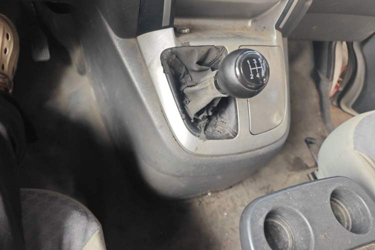 Used Jinbei Grace  Gear Lever