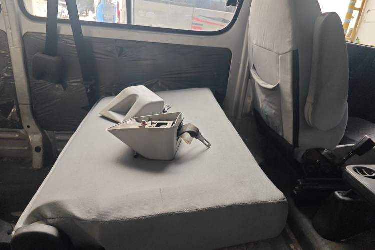 Used Jinbei Grace  Left Rear Seat