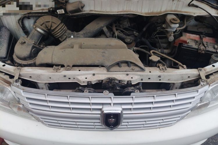 Used Jinbei Grace  Engine Bay