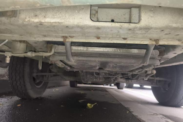 Used Jinbei Hiace 2011 2.0L 5th Generation Power King Classic 4G20D4B Chassis Front