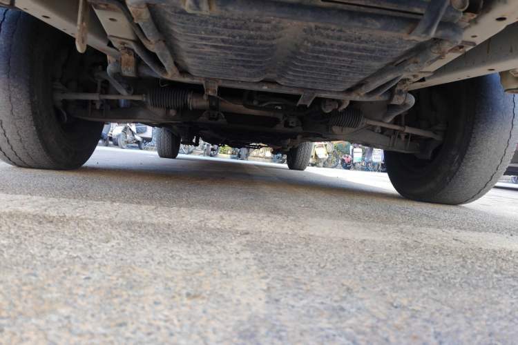 Used Jinbei Hiace 2011 2.0L 5th Generation Power King Classic 4G20D4B Chassis Front
