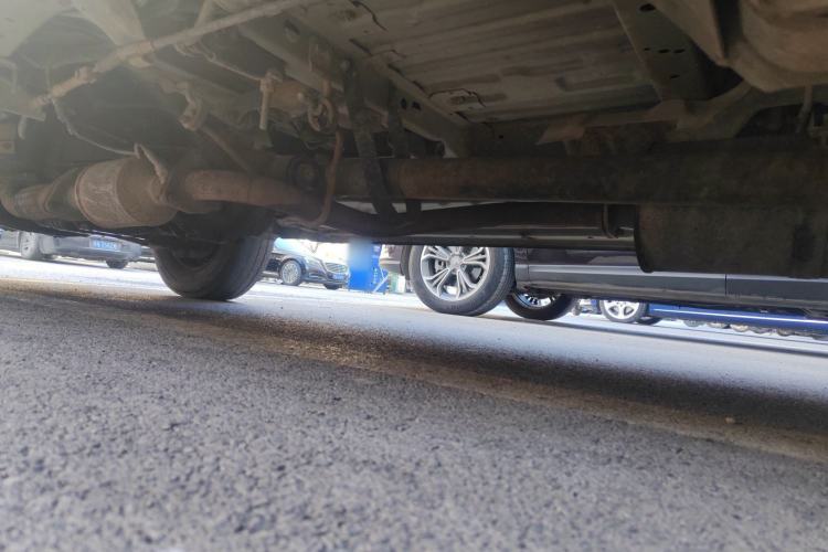 Used Jinbei Hiace 2011 2.0L 5th Generation Power King Classic 4G20D4B Chassis Rear Left