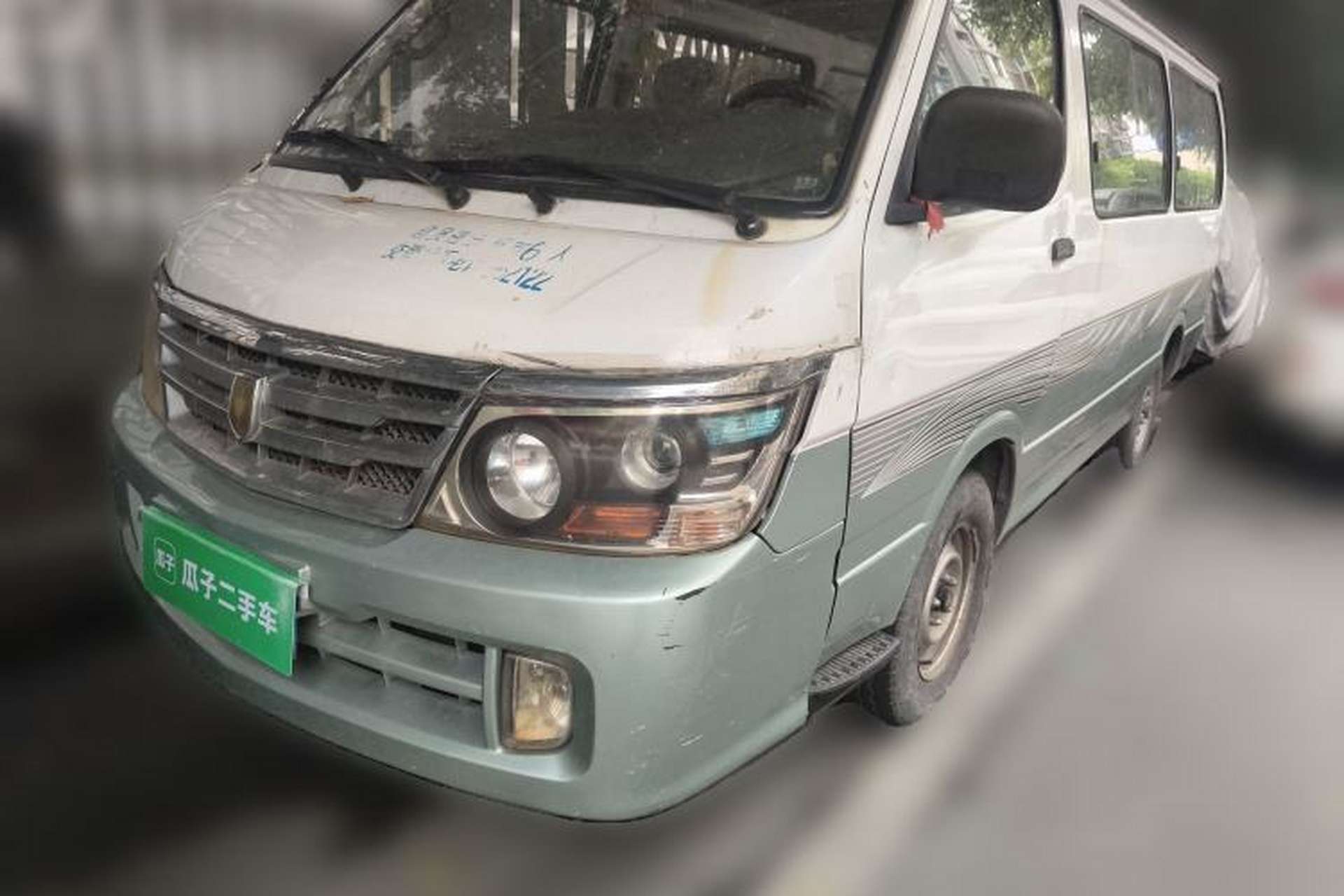 Used Jinbei Hiace 2011 2.0L 5th Generation Power King Classic 4G20D4B Front Left 45 Deg