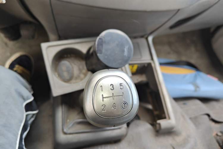 Used Jinbei Hiace 2011 2.0L Fifth-Generation Express Luxury V19 Gear Lever