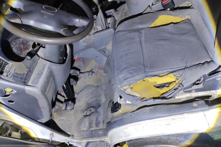 Used Jinbei Hiace 2011 2.0L 5th Generation Power King Classic 4G20D4B Left Front Seat