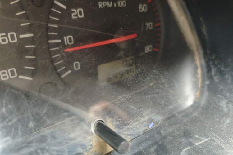 Used Jinbei Hiace 2011 2.0L 5th Generation Kuaiyunwang Standard Version 4G20B Odometer Close Up