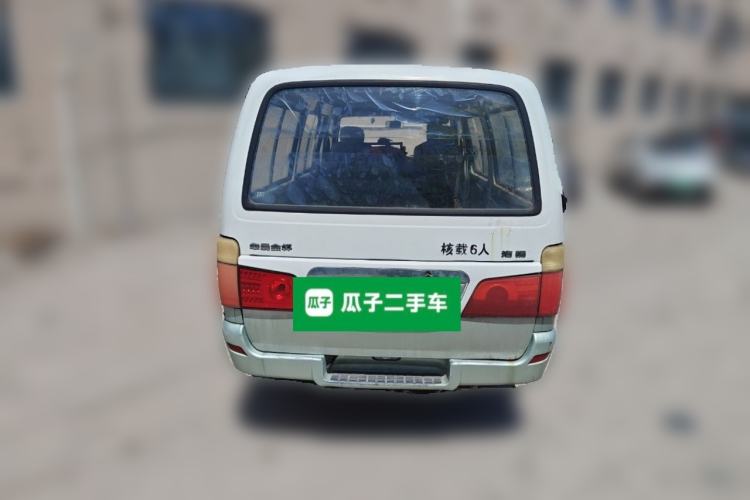 Used Jinbei Hiace 2011 2.0L Fifth-Generation Express Luxury V19 Rear