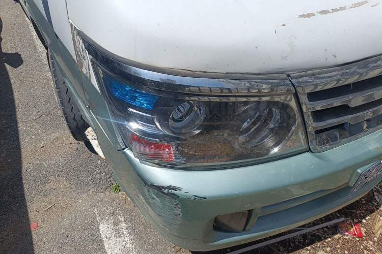 Used Jinbei Hiace 2011 2.5T Fifth-Generation Entrepreneur Edition Classic Version YC4FB90-36 Right Front Headlight
