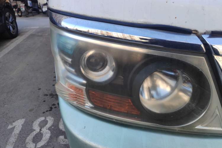 Used Jinbei Hiace 2011 2.0L 5th Generation Power King Classic 4G20D4B Right Front Headlight