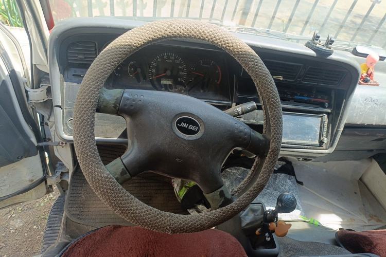 Used Jinbei Hiace 2011 2.5T Fifth-Generation Entrepreneur Edition Classic Version YC4FB90-36 Steering Wheel