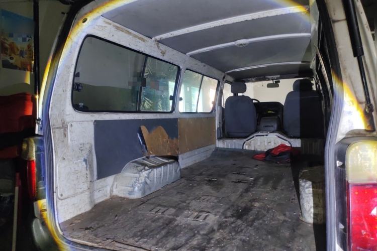 Used Jinbei Hiace 2011 2.0L 5th Generation Power King Classic 4G20D4B Trunk