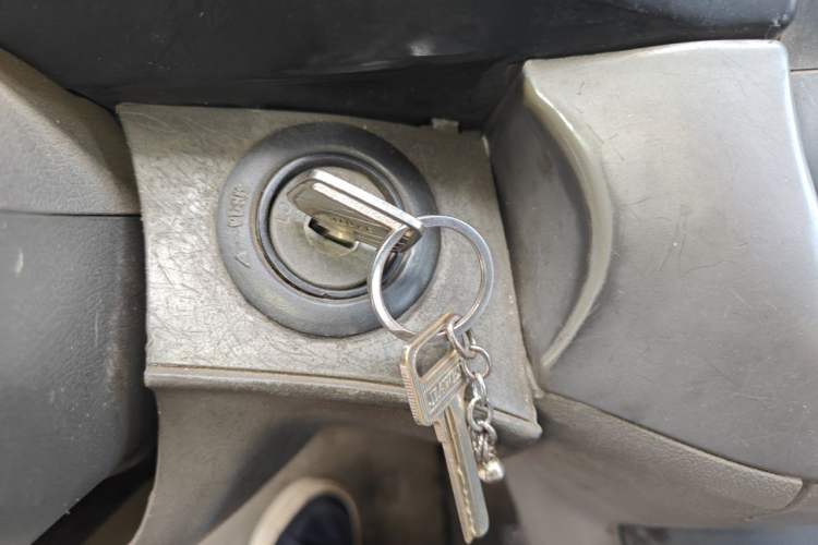 Used Jinbei Hiace 2011 2.0L Fifth-Generation Express Luxury V19 Vehicle Key