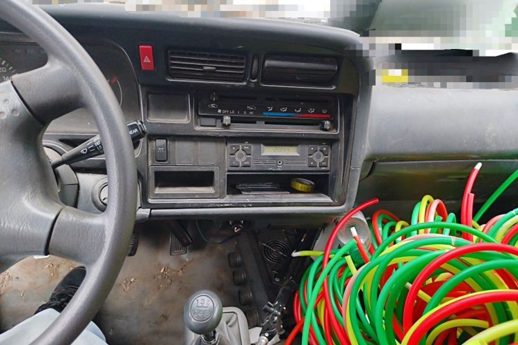 Used Jinbei Hiace 2011 2.0L 5th Generation Kuaiyunwang Standard Version 4G20B Audio And AC Panel